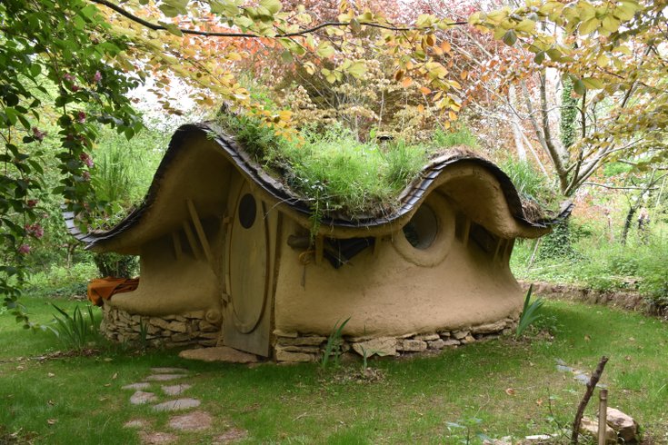 Domaine AbracadaRoom : The International Love-Shack Camp - Image 5
