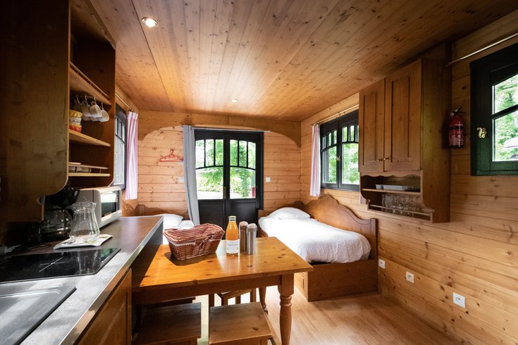 Hébergement AbracadaRoom : La Roulotte Gîte - Image 5