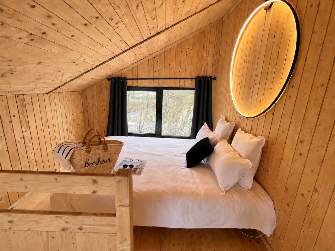Cabane Spa  Design 6 pers à Bâgé-Dommartin (22)