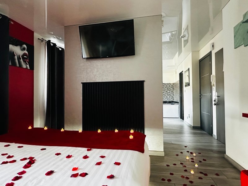 Hébergement AbracadaRoom : Glam Appart Spa Love you ciel étoilé - Image 24