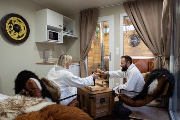 Hébergement AbracadaRoom : Lodge Valhalla - bain nordique-kota grill (repas inclus)-sauna au feu de bois - Image 8