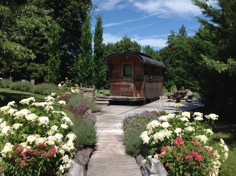 Hébergement AbracadaRoom : La Roulotte Spa - Image 4