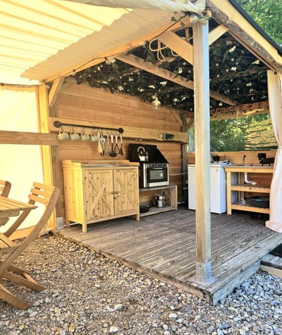 Hébergement AbracadaRoom : Lotus belle tipi Le Ranch Camping et Glamping - Image 2