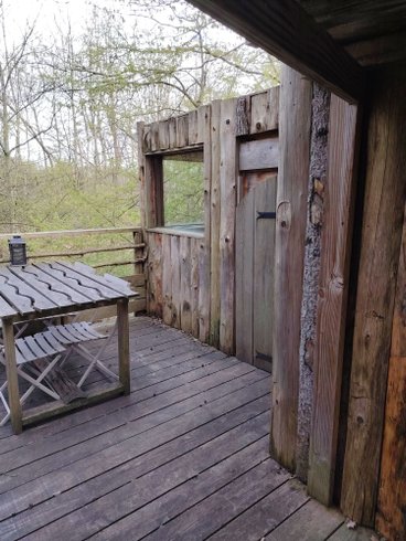 Hébergement AbracadaRoom : Cabane Charrette – Dormir perché à 9m, praticable en fauteuil - Image 3