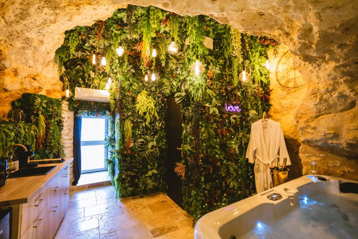 Hébergement AbracadaRoom : La Grotte Fleurie & Spa - Image 7