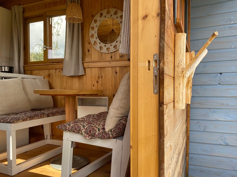 Hébergement AbracadaRoom : Roulotte 360°nature - Image 3
