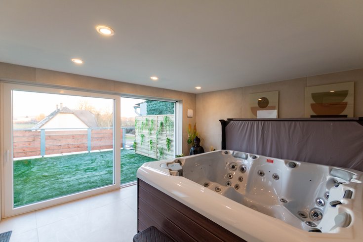 Hébergement AbracadaRoom : Le Dôme du Levant & Spa, Cinéma - Image 12