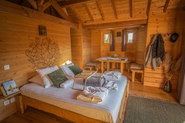 Cabane Spa Château à Chassey-Lès-Montbozon (4)