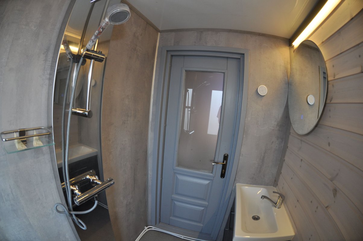 Stockholm & Spa à Saint-Martin-La-Garenne (27)