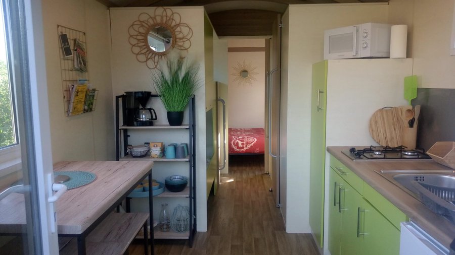 Hébergement AbracadaRoom : La Roulotte Kanavu au milieu des animaux - Image 8