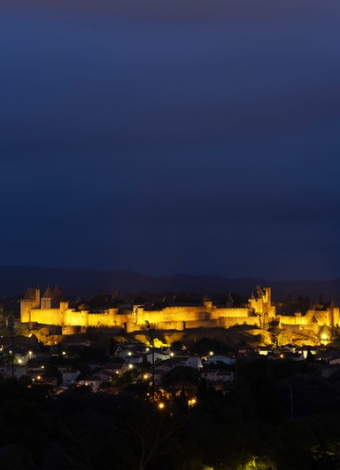 La Suite vue panoramique et Spa à Carcassonne