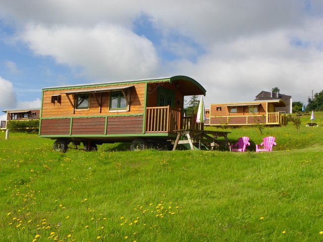 Hébergement AbracadaRoom : Roulotte-Gîte 1 nuit - Image 1