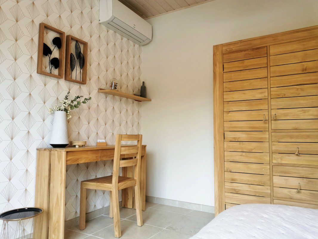 Villa Font Vive - Chambre d'hôtes "La Beaume" écologique avec piscine et cuisine à Grospierres (13)