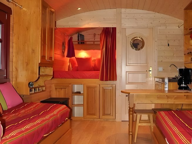 Hébergement AbracadaRoom : La Roulotte des Elfes - Image 8