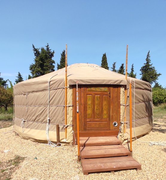 Hébergement AbracadaRoom : La Yourte du Nid'Oiselet - au coeur d'une ferme en Provence - Image 16