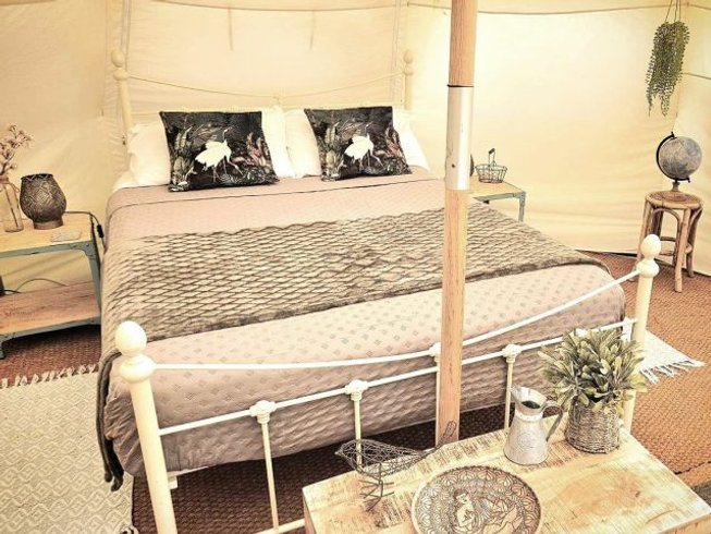 Hébergement AbracadaRoom : Lotus belle tipi Le Ranch Camping et Glamping - Image 3