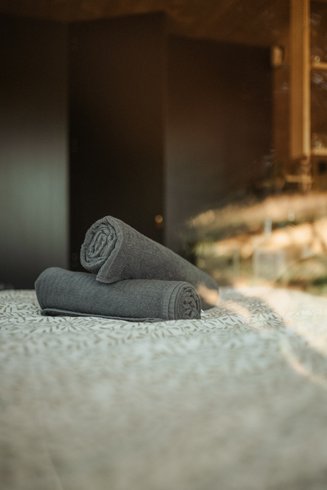 Hébergement AbracadaRoom : Homnest - L'Instant Sauvage - Vue Cimes & Forêt - Image 11