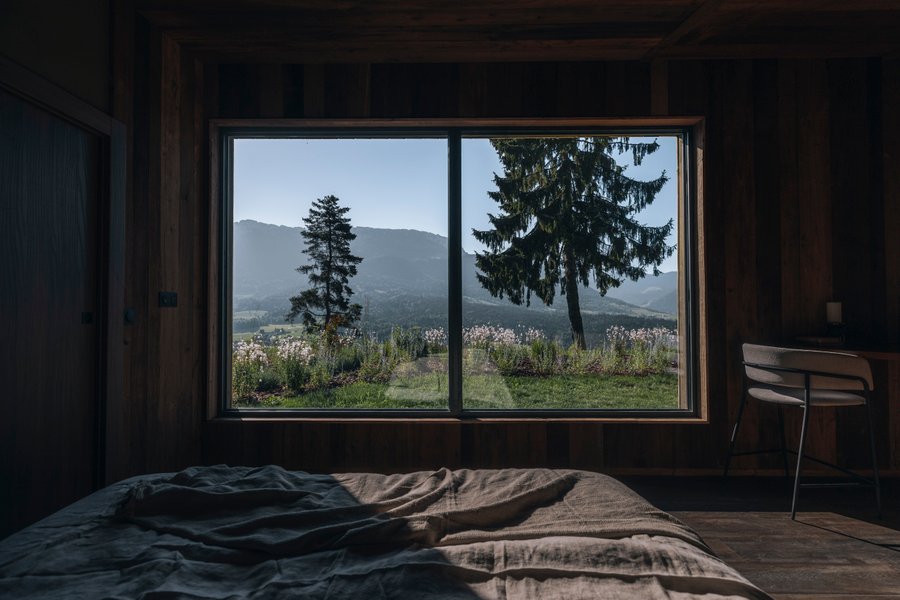 Hébergement AbracadaRoom : Unik Lodges Annecy - La Brume - Nuit insolite avec vue montagne et piscine privée chauffée - Image 12