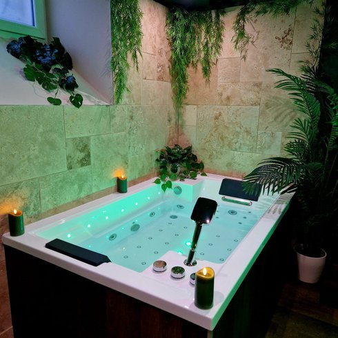 Hébergement AbracadaRoom : Jungle Room & Spa - Image 7
