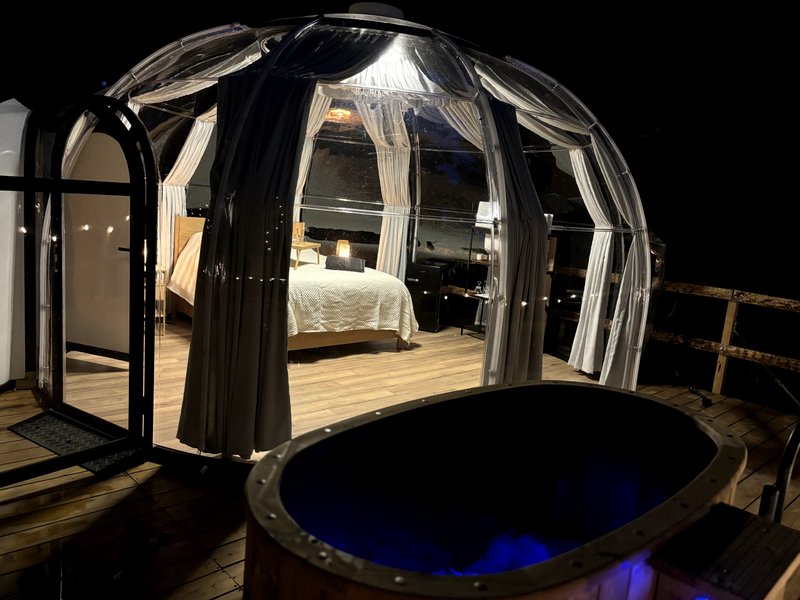 Domaine AbracadaRoom : Les nuits du Haut-Buguet - Image 2