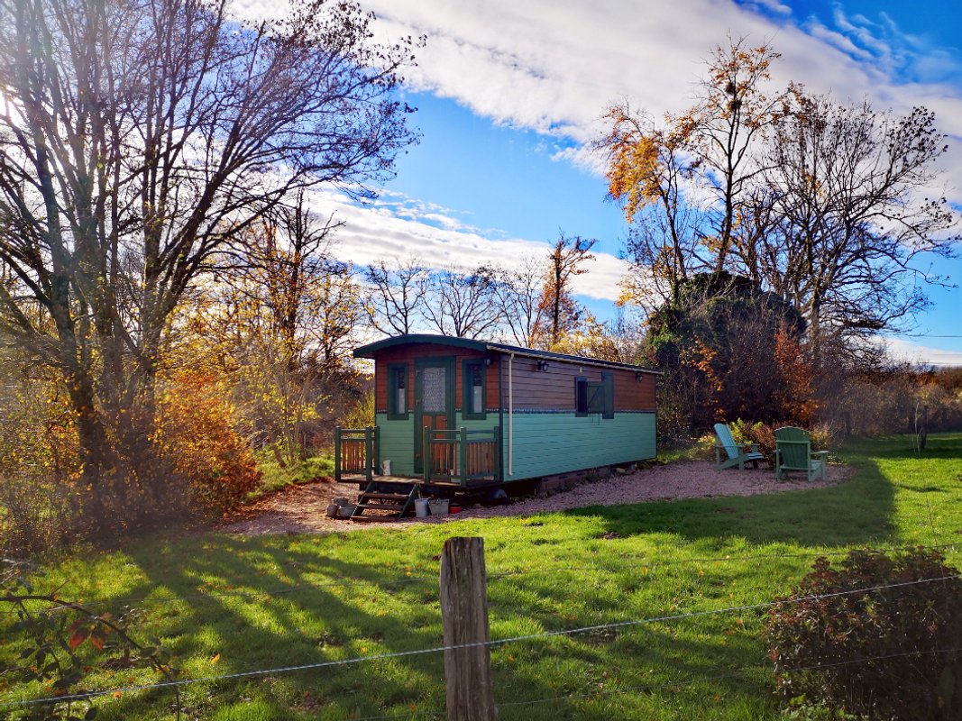 La Roulotte des Clartés & Spa à Antully (5)