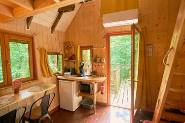 Cabane avec Spa "Cartoon" à Lamothe-Fénelon (4)