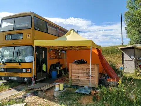 Domaine AbracadaRoom : YeSlowBus - Image 3