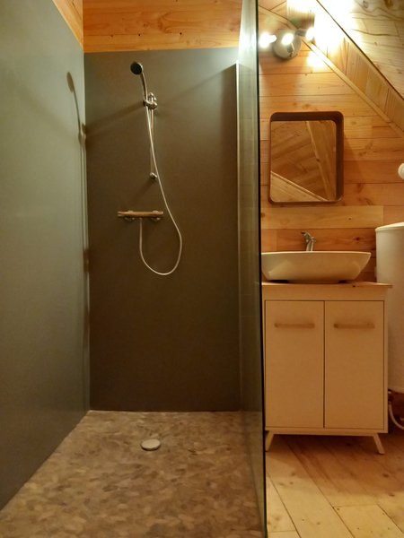 Hébergement AbracadaRoom : Double Dôme au bord d'un lac - Image 8