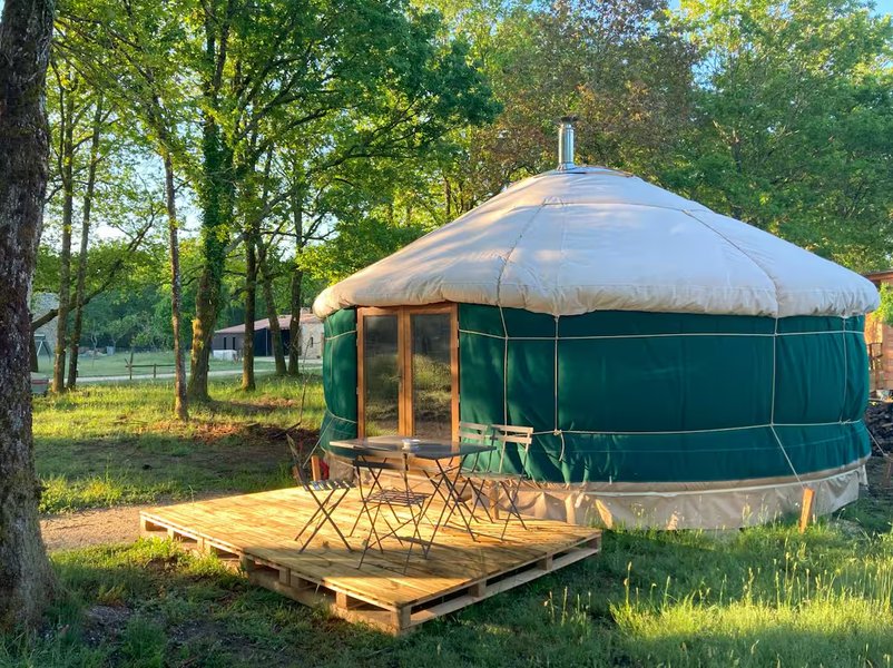 Hébergement AbracadaRoom : Yourte 1 - Image 1