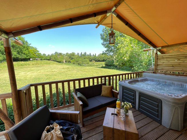 Hébergement AbracadaRoom : Tente Safari XXL sur Pilotis & Spa - Image 2