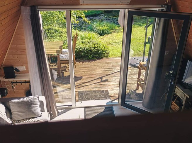 Hébergement AbracadaRoom : La Cabane du Pêcheur, chalet en A au bord d'un étang de pêche (découverte) à Sarlat - Image 7