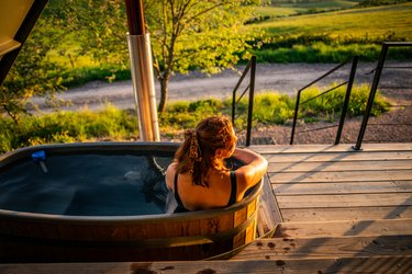 Etno : ecolodge de luxe en pleine nature avec vue et bain nordique à Massingy-Lès-Vitteaux (2)