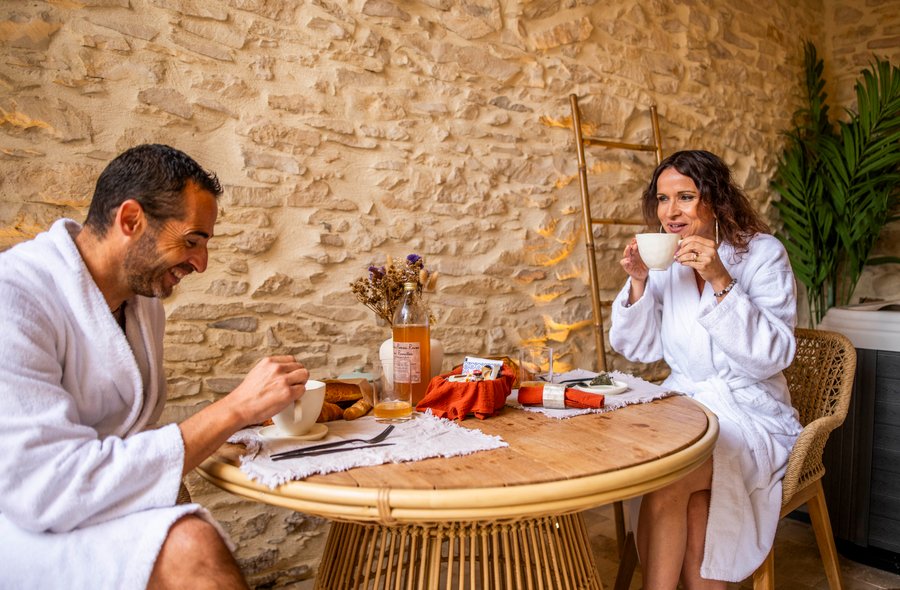 Hébergement AbracadaRoom : La Grange - Chambre intimiste & spa - Tavel - Image 41