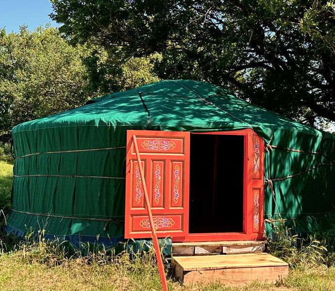 Hébergement AbracadaRoom : Yourte avec piscine partagée, vue panoramique - Image 4