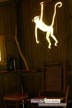 decoration-chimpanzes-cabane-belle
