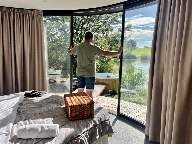 Hébergement AbracadaRoom : LUMIPOD SPA BIEN-ETRE - Image 7