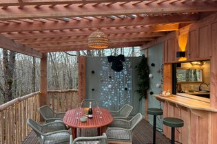 Cabane sur pilotis Lot