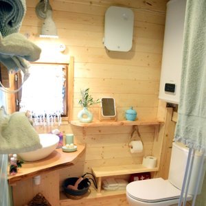 Hébergement AbracadaRoom : La Roulotte qui chuchote &spa - Image 7