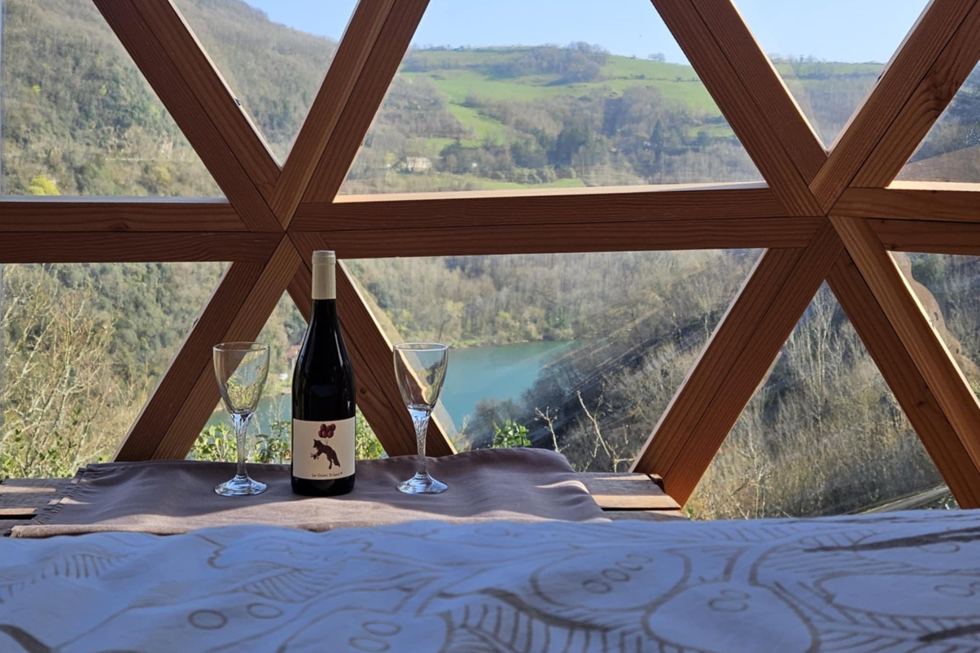 Hébergement UnicStay : Dôme Sweet Dream & spa avec vue rivière à Réquista