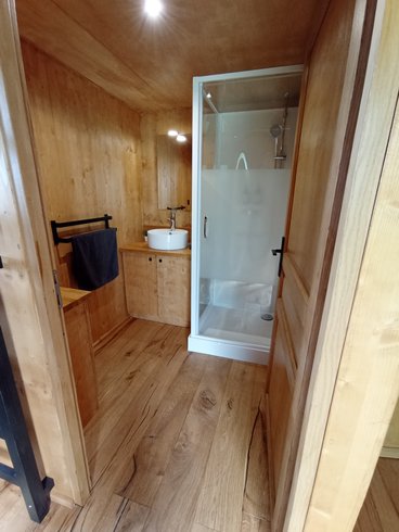 Hébergement AbracadaRoom : Le Coup Monté & Spa - Image 21