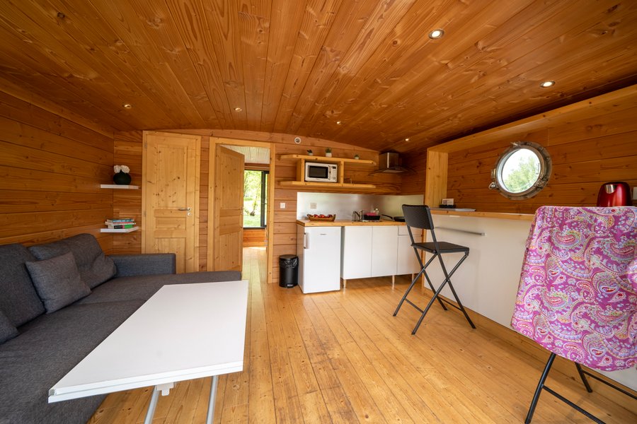 Hébergement AbracadaRoom : La Toue Cabanée au mouillage - Image 5