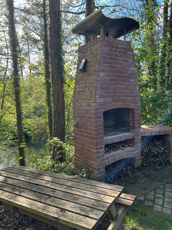 La cabane Au fil de l'Eau & Spa à Wail (16)