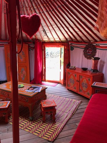 Hébergement AbracadaRoom : YOURTE AU SOLEIL LEVANT - Image 4