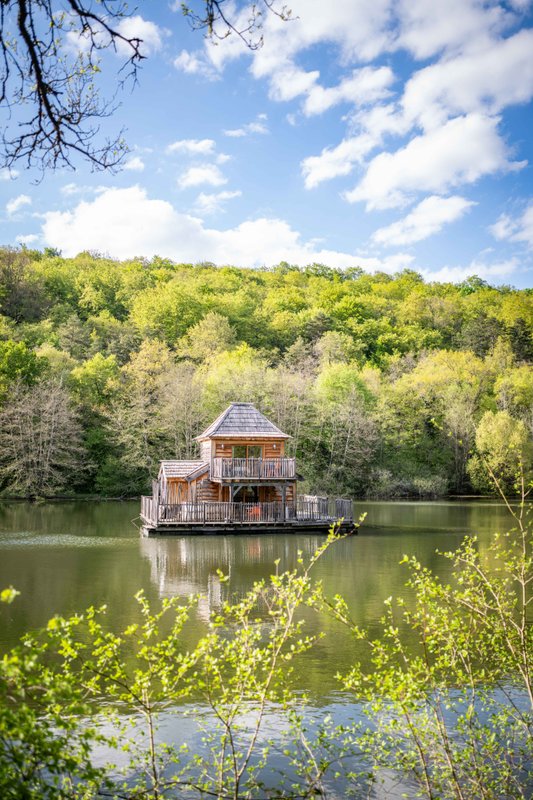 Cabane flottante Spa - Martin pêcheur à Vernois Les Vesvres (42)