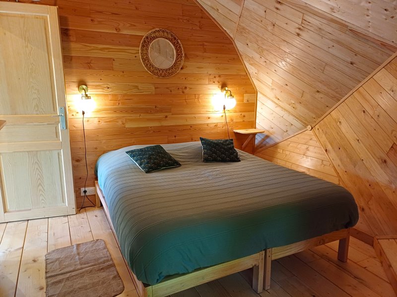 Hébergement AbracadaRoom : Cabane 'Pollimage' au bord d'un lac - Image 5