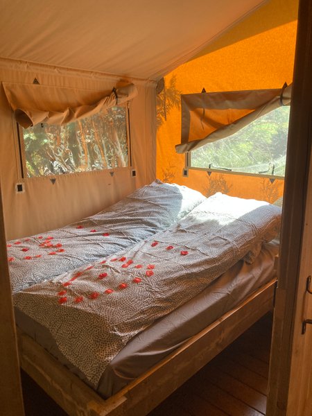 Hébergement AbracadaRoom : Tente Safari XXL sur Pilotis & Spa - Image 7