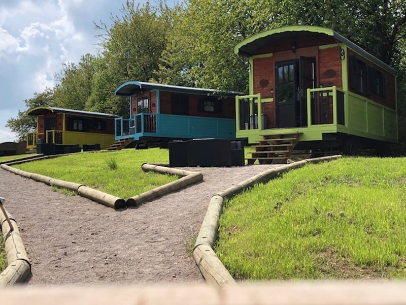 Domaine AbracadaRoom : Le domaine des drôles de dames - Image 3