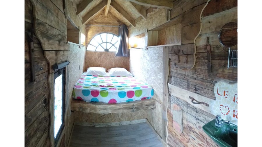 Hébergement AbracadaRoom : La Batteuse insolite des Pyrénées - Image 3