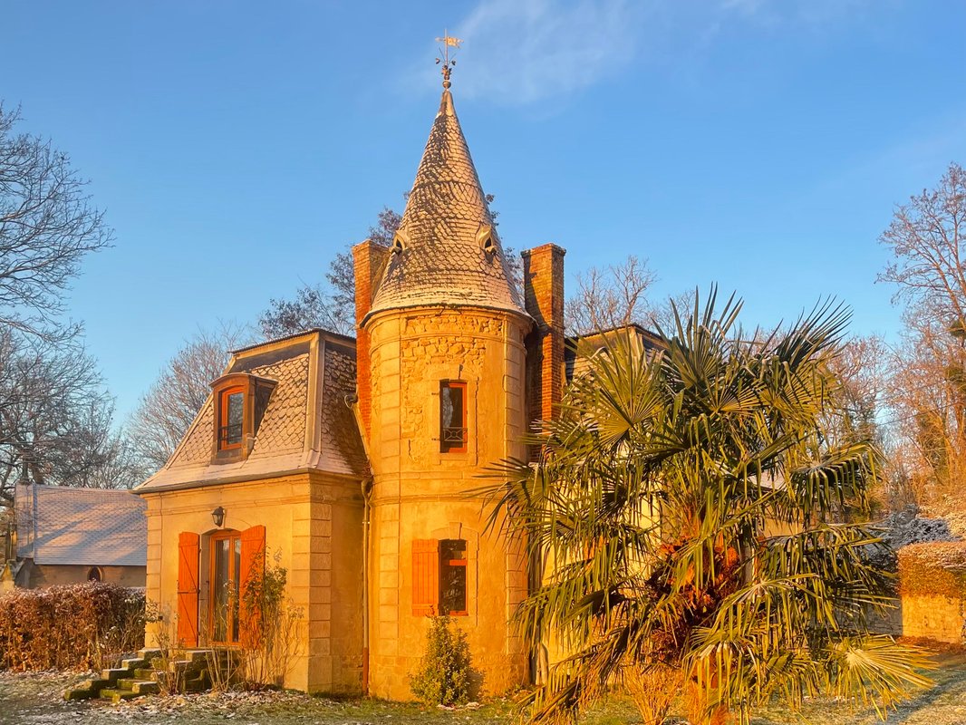 Maison de la Tour à Étang-Sur-Arroux (1)