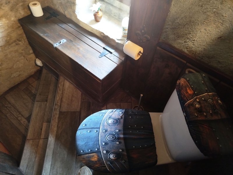 Hébergement AbracadaRoom : Suite médiévale, l'Épée du Roi Artur, avec escape game - Image 23